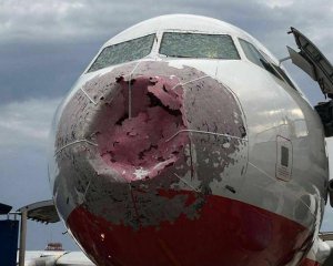 Український пілот посадив пасажирський літак у шторм