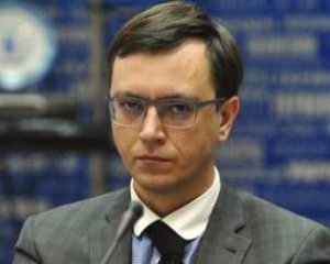 &quot;Міністр живе на мінімалку, оформляє субсидію, народжує у звичайному пологовому&quot; –  Омеляну пропонують нові соціальні експерименти