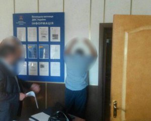 Таможенника арестовали за 20 тыс. грн взятки