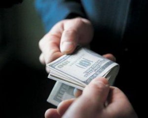 Керівництво тюремної лікарні погоріло на хабарі