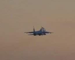Высший пилотаж - появилось видео невероятных ночных полетов украинских истребителей Су-27