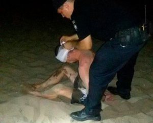 На пляже грабители избили битами отдыхающих