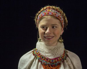 Показали многогранность народной одежды разных регионов Украины