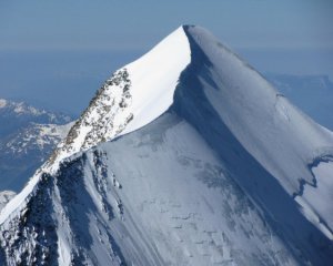 На найвищій горі Європи загинув українець