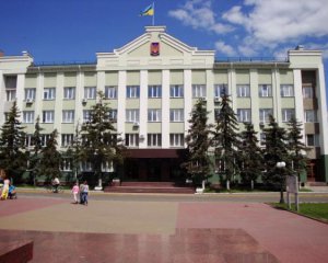 Заместителя городского главы подозревают в хищении средств
