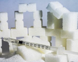 Вчені прирівняли цукор до кокаїну