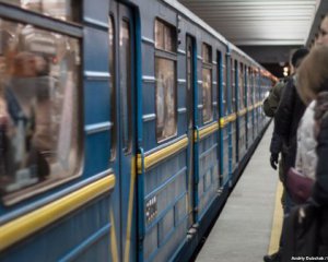 В Киеве метро возобновило работу после задымления