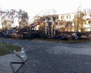 Пожежа в дитячому таборі: прокуратура обшукує чиновників Труханова та рятувальників