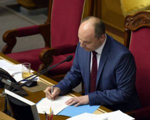 Скандальный застройщик и экс-&quot;регионал&quot; спасли &quot;Волю народа&quot; от роспуска