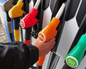 Заправки не знижують ціни на  бензин і дизпаливо