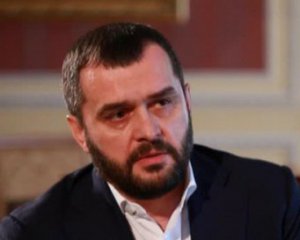 Суд арестовал имущество и средства Захарченко