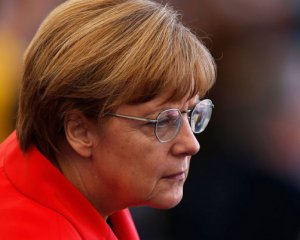 У Порошенка привітали Меркель з перемогою