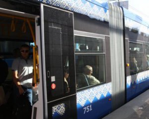 В Киеве закрывается станция скоростного трамвая