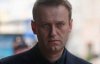 Навального затримали в під'їзді власного дому