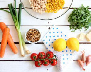 6 продуктов, которые спасут от плохого настроения осенью