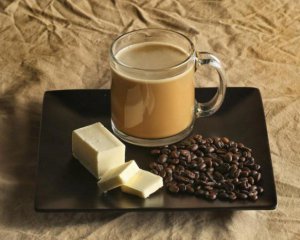 Кава з маслом допоможе схуднути - учені
