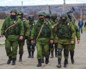 Кримські військові підписали контракт із ЗС Росії