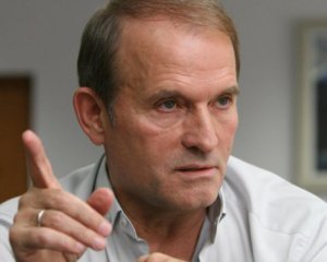 Медведчук назвав прийняття &quot;законів про реінтеграції&quot; Донбасу пірровою перемогою