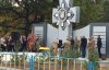 "Смерть укропам, слава ДНР": військових шокували написи на меморіалі