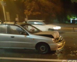 В Києві біля Шулявського шляхопроводу сталася масштабна ДТП