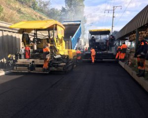 Омелян розповів, скільки коштуватиме ремонт українських доріг