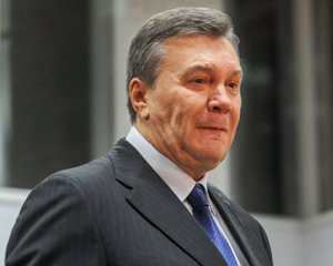 Адвокат розповів, як їздив до Януковича