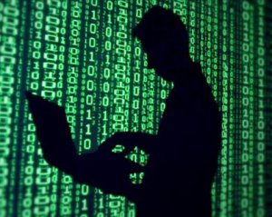 Польша отбила российскую кибератаку на украинские предприятия