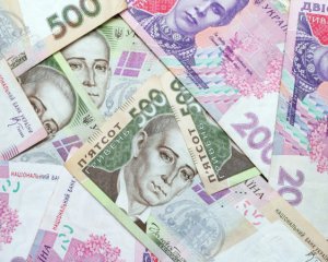 Украинцы понесли деньги в банки: названа главная причина