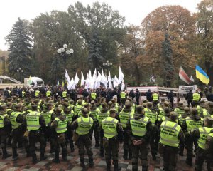 В Авакова заявили про "руку Кремля" на мітингу біля Ради