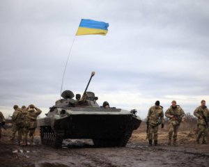 Внаслідок мінометних обстрілів на донецькому напрямку поранено трьох бійців