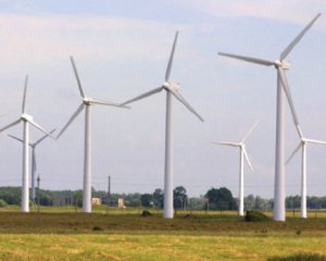 В Украине откроют солнечную и ветровую электростанции