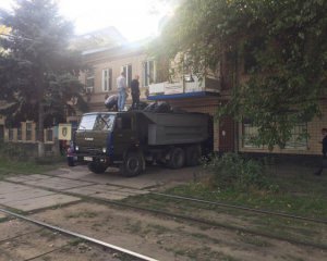 Поліції привезли КамАЗ конопель