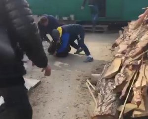 З'явилось відео затримання викрадачки дитини