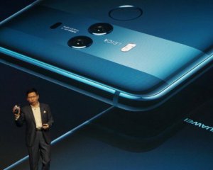 Huawei працює над створенням унікального смартфона з гнучким дисплеєм