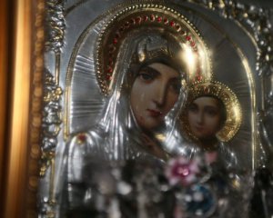 Чудотворную икону привезли в Киев