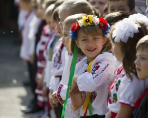 Стало известно, сколько украинцев дома разговаривают на украинском