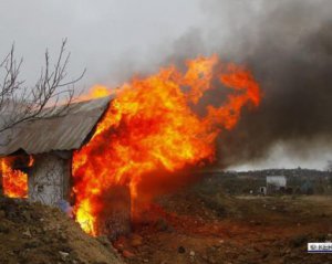 Из-за Крымского моста керчанин демонстративно сжег свой дом
