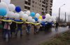 В небе над ДНР развернули гигантский флаг Украины