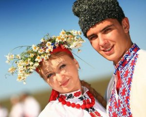 &quot;А в рум&#039;янці така сила, що всі квіти погасила&quot; - какими комплиментами пользовались когда-то украинцы