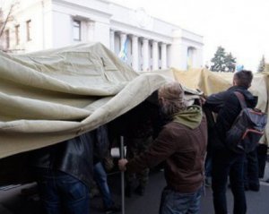 Митинги под Радой: организатор рассказал о планах на следующую неделю