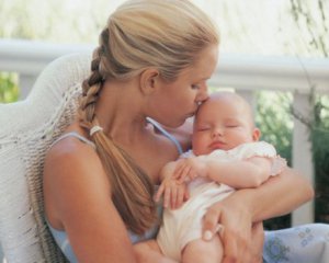 10 правил, з якими варто приходити в гості до новонародженого