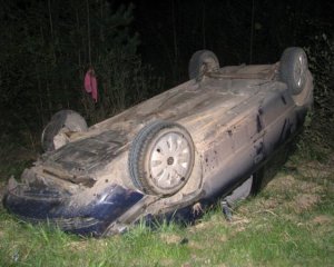 Страшна ДТП на Львівщині: 2 людей загинули, 5 у лікарні