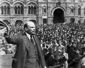 "Україна була для комуністів випробовувальним майданчиком" - В'ятрович про Жовтневий переворот