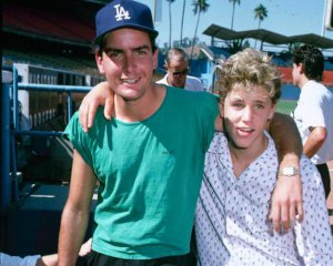 Чарли Шина обвинили в развращении 13-летнего