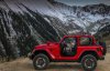 Jeep вперше показав фотографії салону нового Wrangler