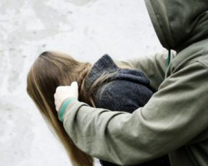 Затримали чоловіка, який за ніч зґвалтував двох жінок