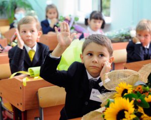 Повідомили, скільки дітей з Донбасу навчаються дистанційно