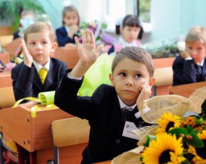 Сообщили, сколько детей из Донбасса учатся дистанционно