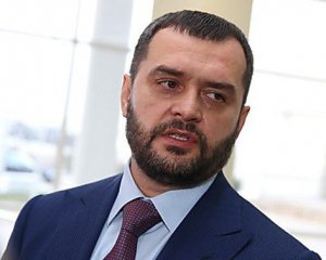 Интерпол снял с розыска министра-беглеца Захарченко