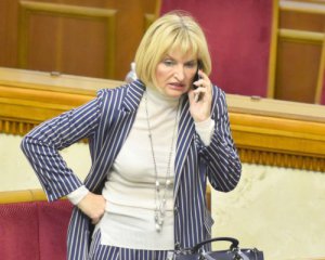 &quot;А я, дурень, думав жінка тисячоліття в Україні - це боєць на фронті чи волонтер&quot; - блогер розкритикував дружину генпрокурора